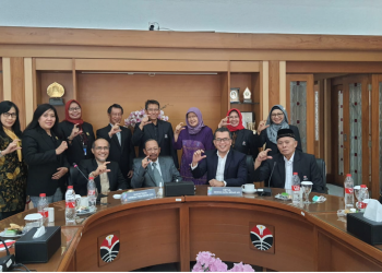 Kunjungan Kerja Panitia Kerja Penghargaan Purnabakti Profesor Universitas Sebelas Maret